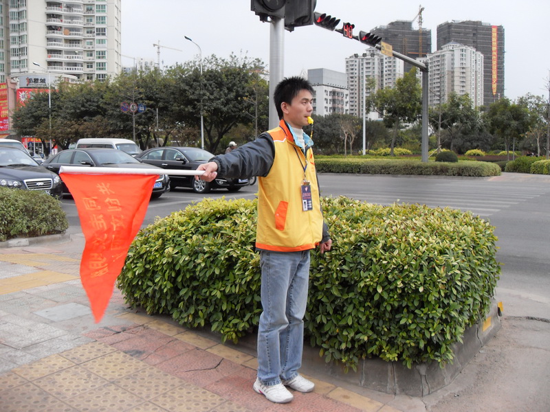 惠州市志愿者交通安全宣传服务队副大队长郑孟良_惠州新闻网